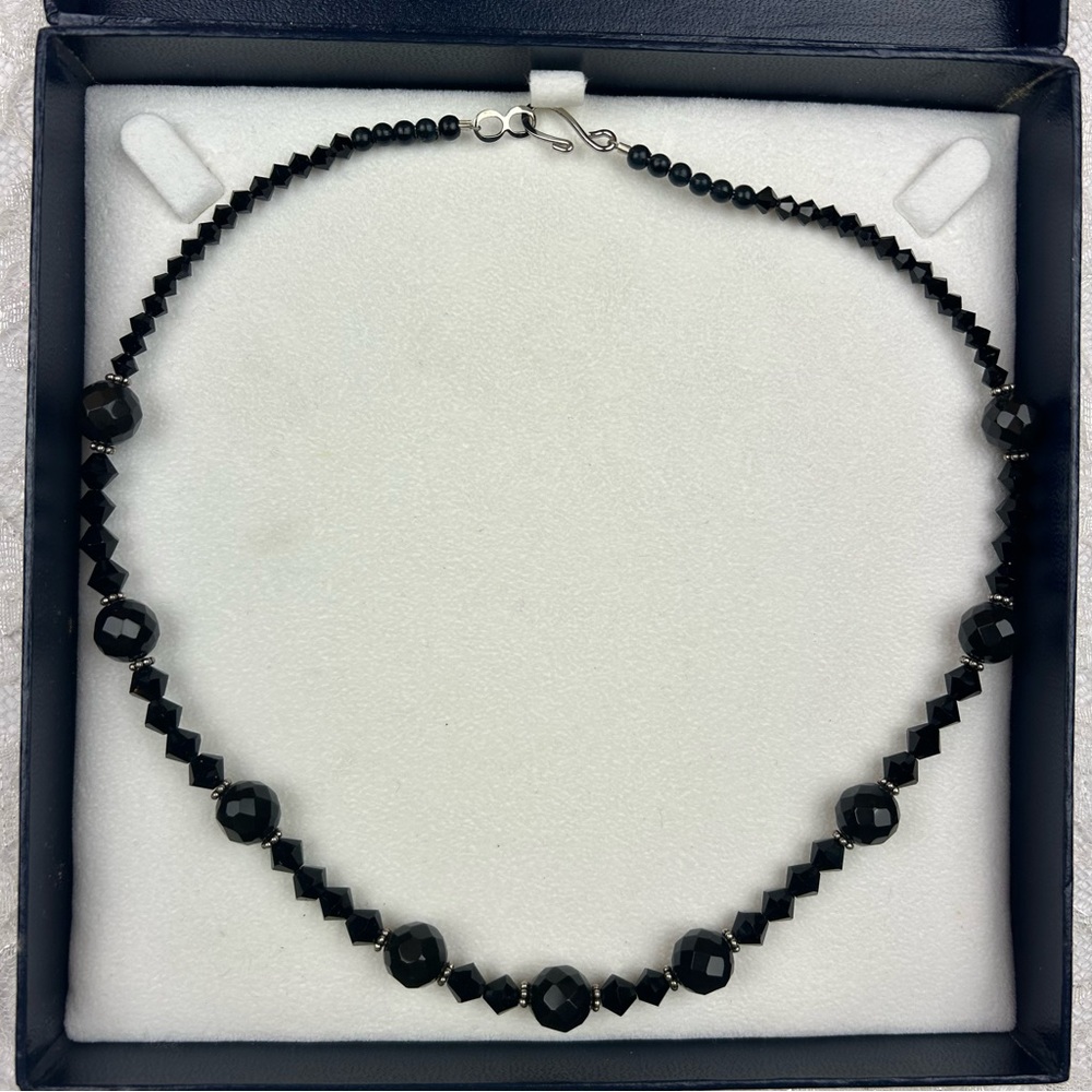 Bloomingdale’s Vintage Black Onyx and Silver Beaded Necklace Glamcore Fairyvore
